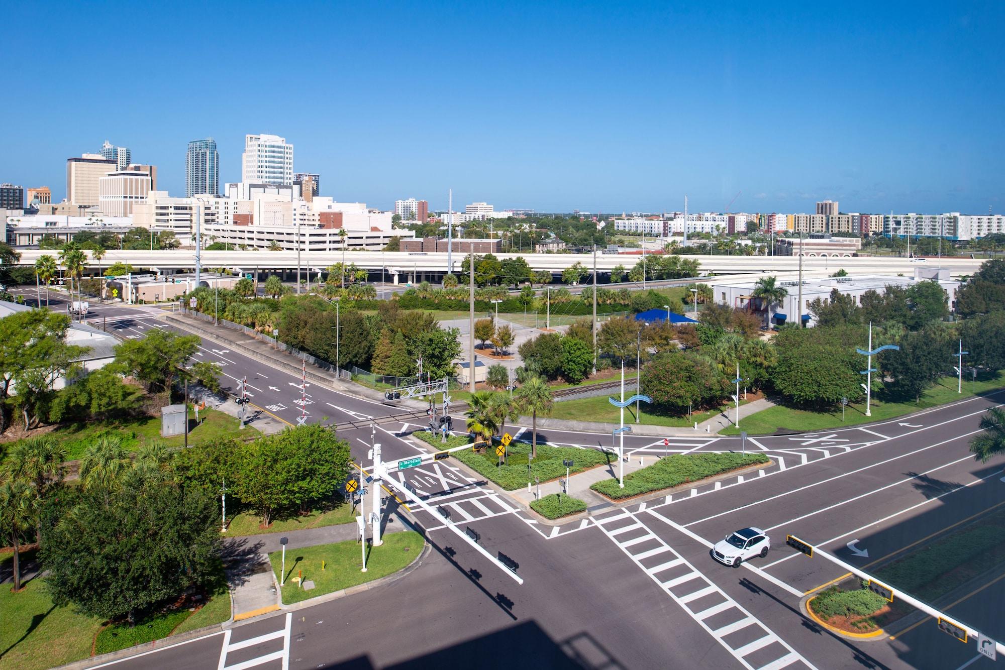 Home2 Suites By Hilton Tampa Downtown Channel District Extérieur photo