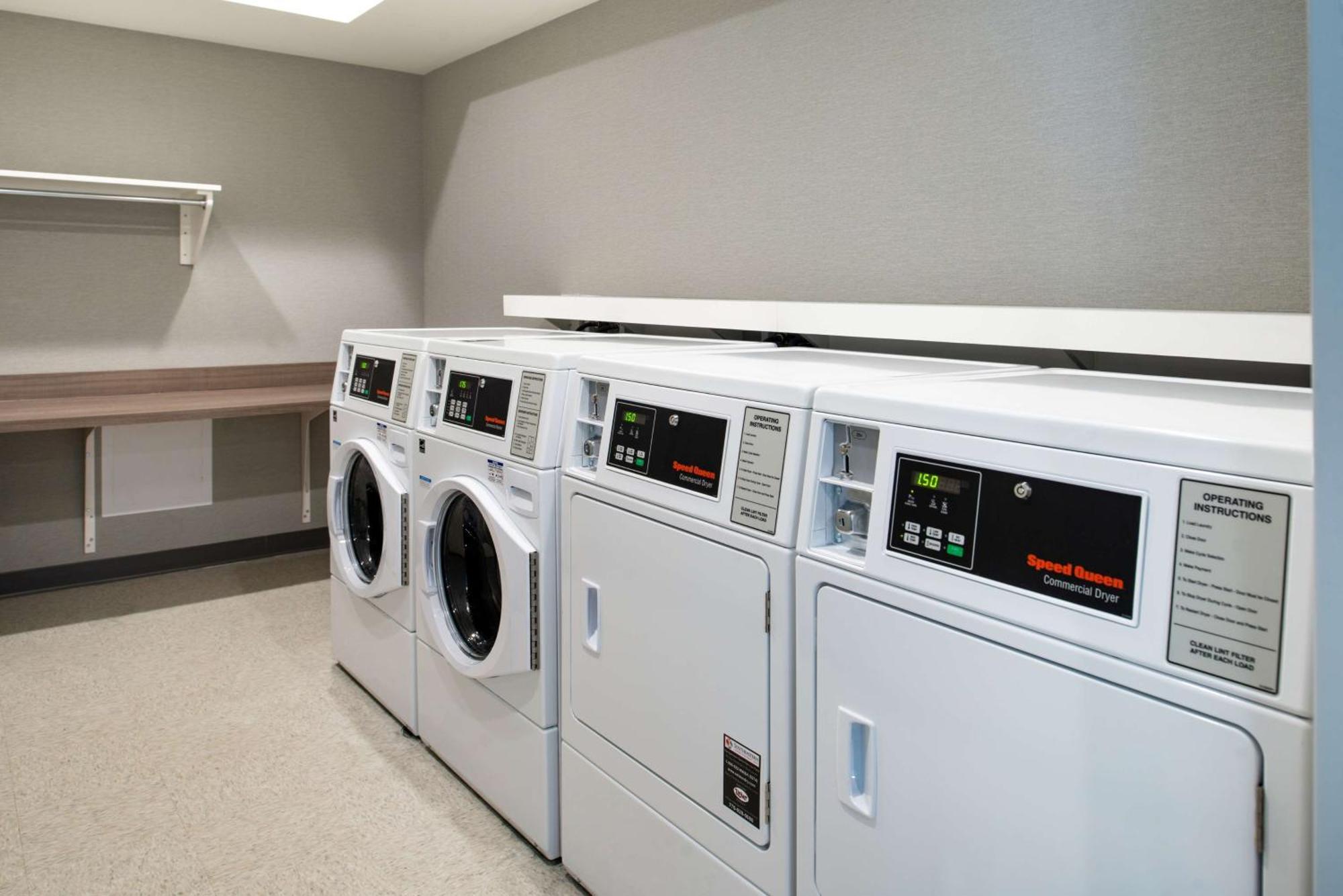Home2 Suites By Hilton Tampa Downtown Channel District Extérieur photo