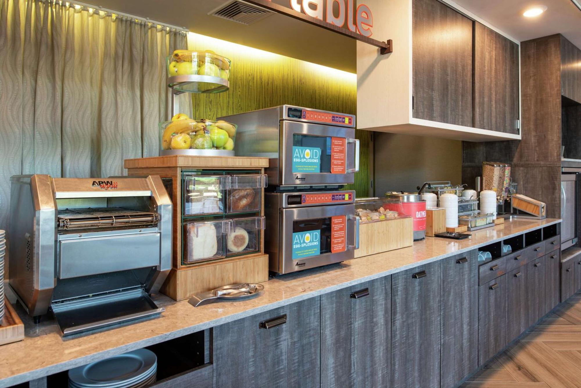 Home2 Suites By Hilton Tampa Downtown Channel District Extérieur photo
