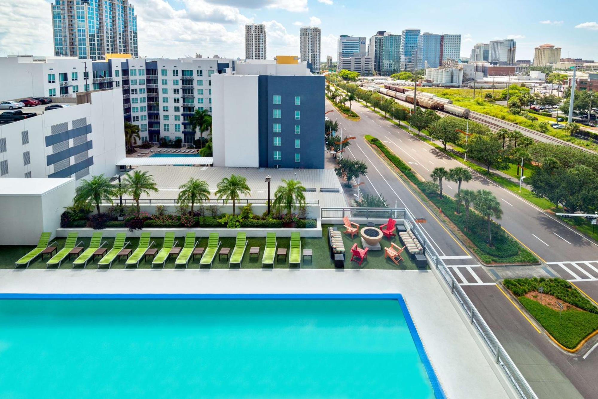 Home2 Suites By Hilton Tampa Downtown Channel District Extérieur photo