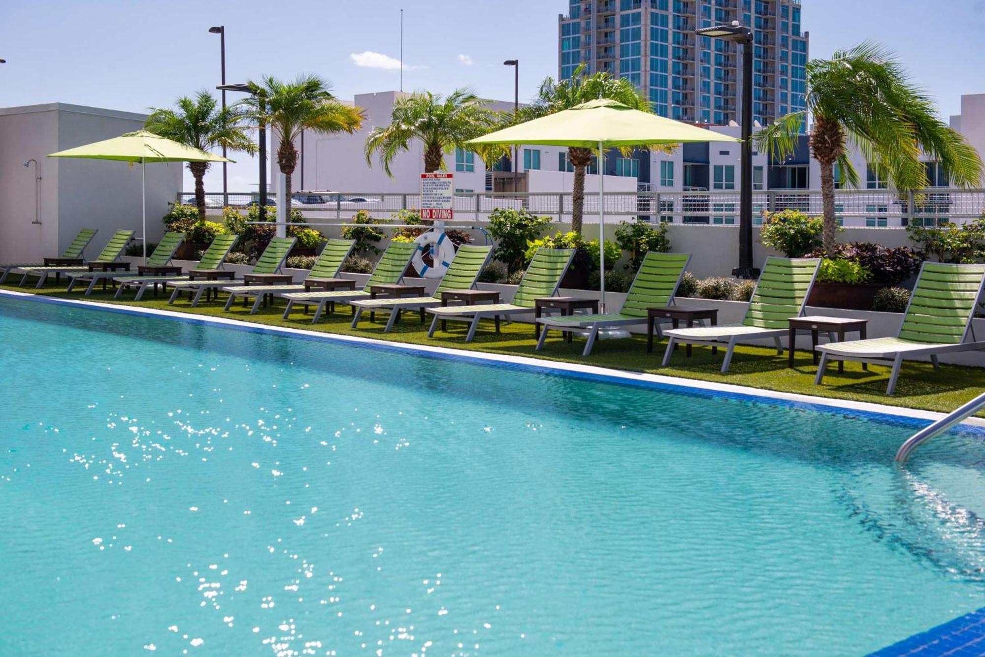 Home2 Suites By Hilton Tampa Downtown Channel District Extérieur photo