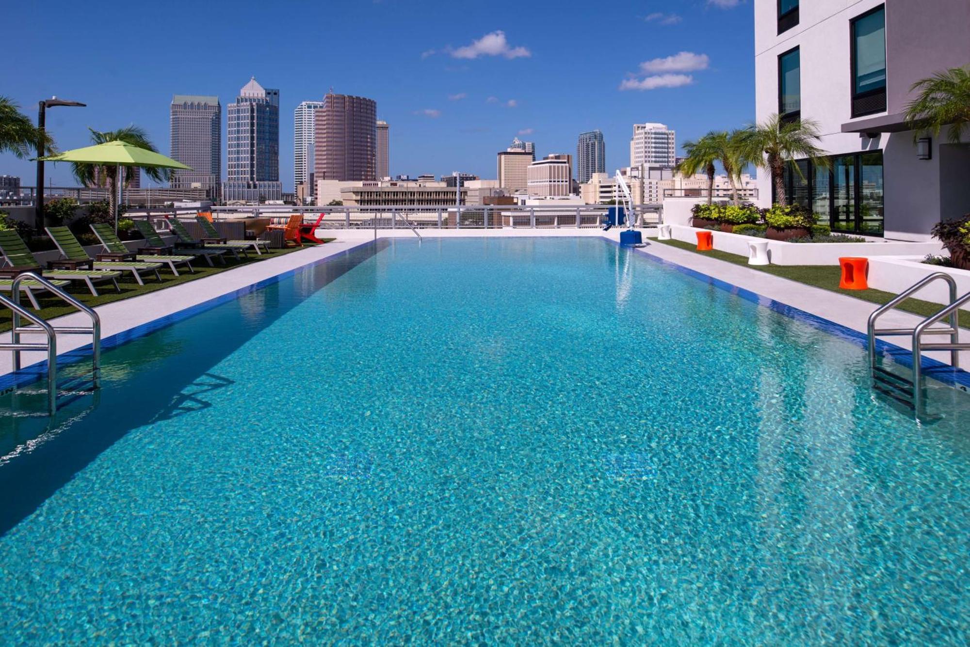 Home2 Suites By Hilton Tampa Downtown Channel District Extérieur photo