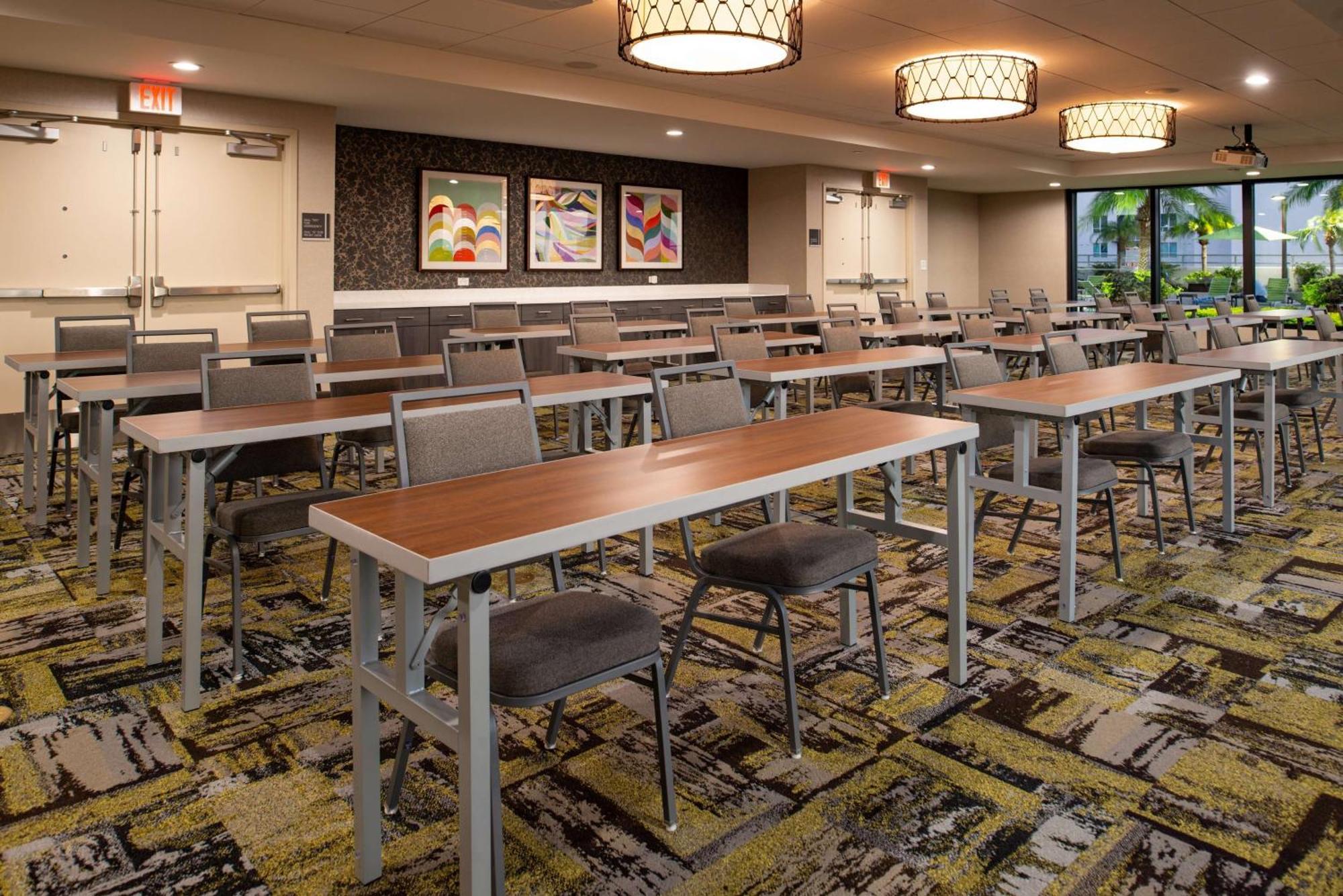 Home2 Suites By Hilton Tampa Downtown Channel District Extérieur photo